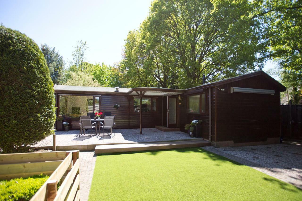 Relaxed Verblijf In Chalet Op De Veluwe Villa Putten Eksteriør bilde